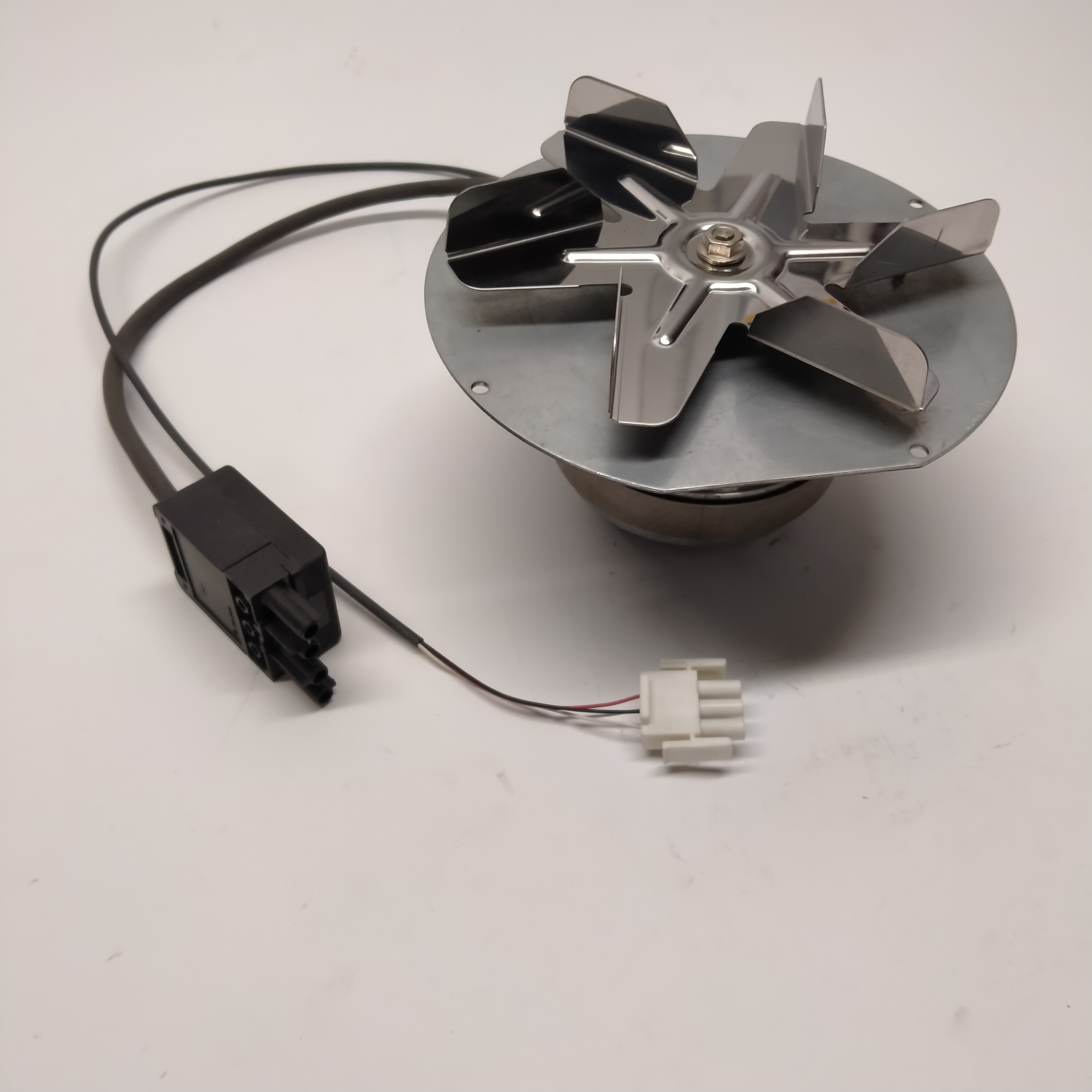 Extracteur fumées  Ceries 15 LOKI MK2 SKANI 22 et EASYTEC RE150 32W