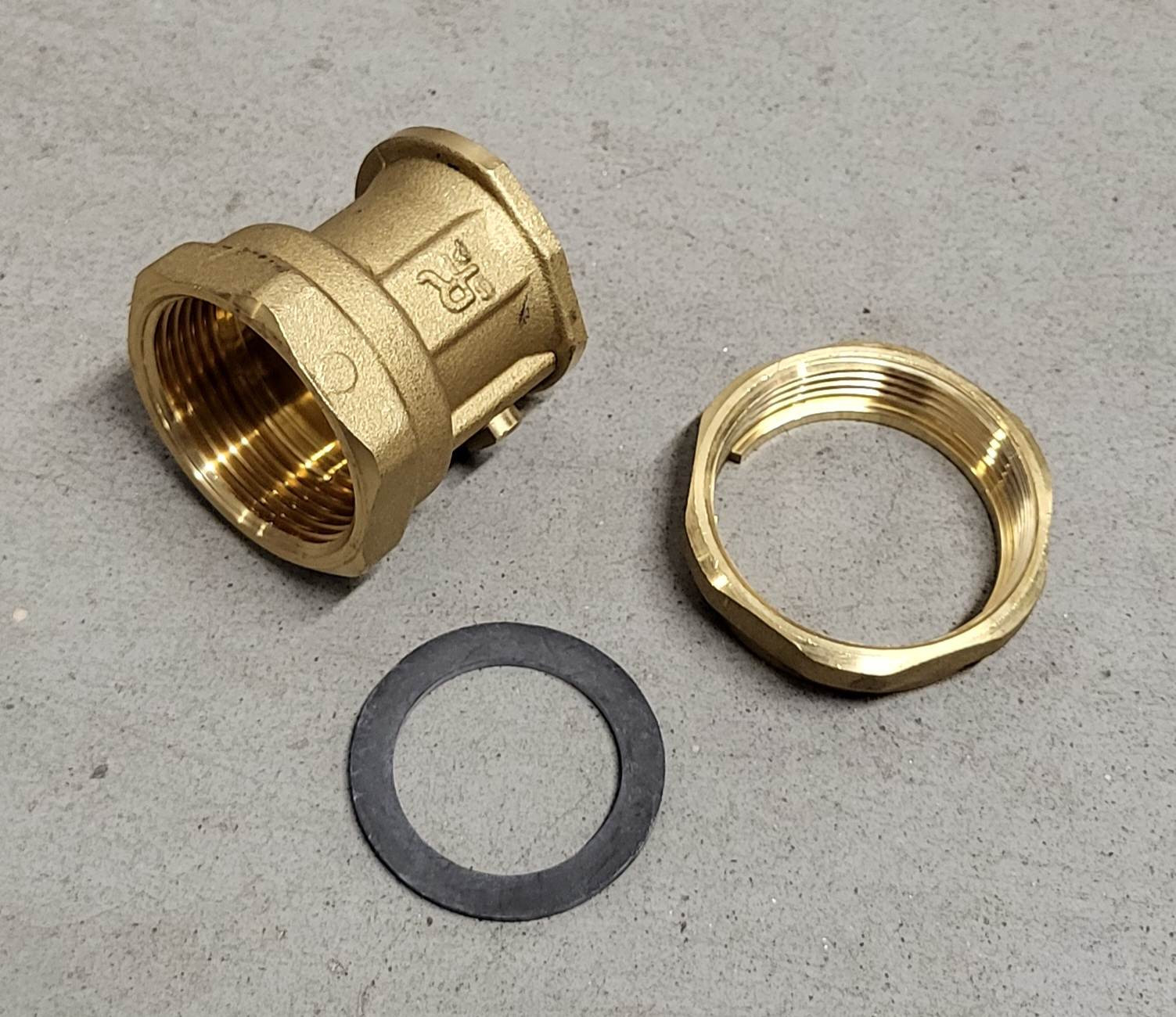 Raccord 2 pieces 1'1/4 a boisseau (AM Kit C)+joint